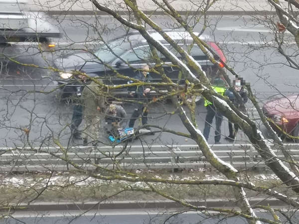 Nelaimė Vilniuje: automobilis kliudė ne per pėsčiųjų perėją bėgusį vaiką