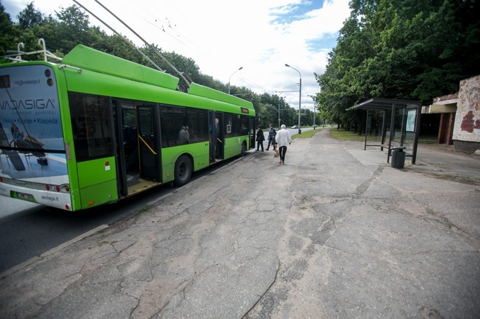 Nepatenkinti: kauniečiai skundžiasi, kad vakarais viešuoju transportu sunkiai pasiekiama Dainava.