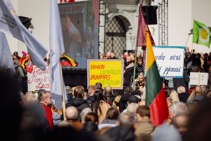 Katedros aikštėje – protestas dėl NT mokesčio