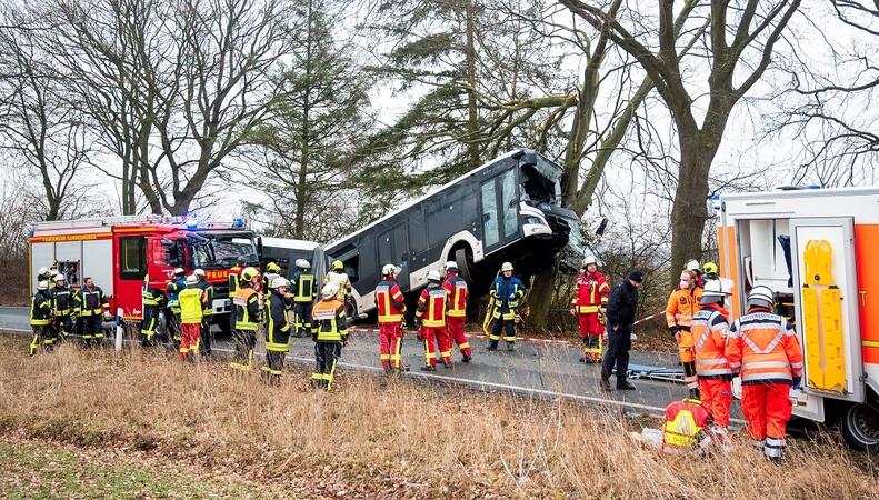 Vokietijoje apvirto iš Lenkijos į Belgiją važiavęs autobusas: sužeisti 35 asmenys