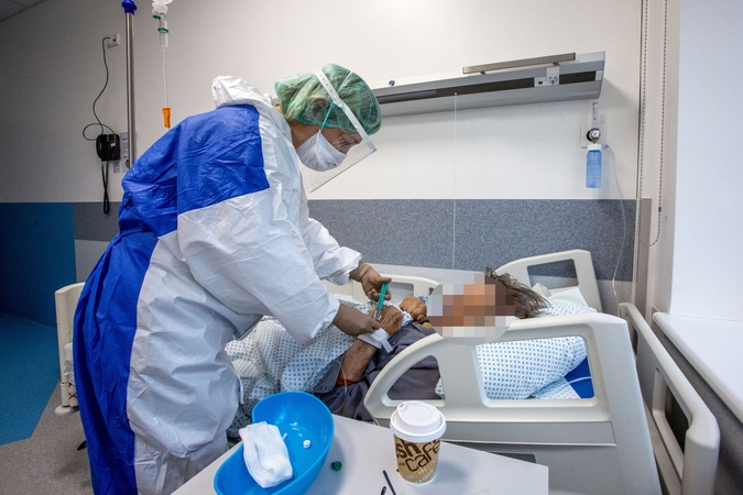 Santaros klinikose nuo COVID-19 gydomi keturi vaikai