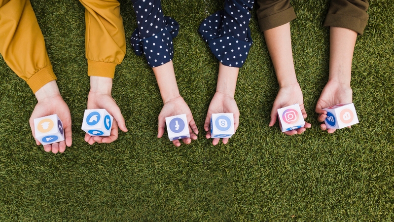 Naujas užmojis kelia aistras: jaunesniems nei 15 metų – jokių socialinių tinklų?