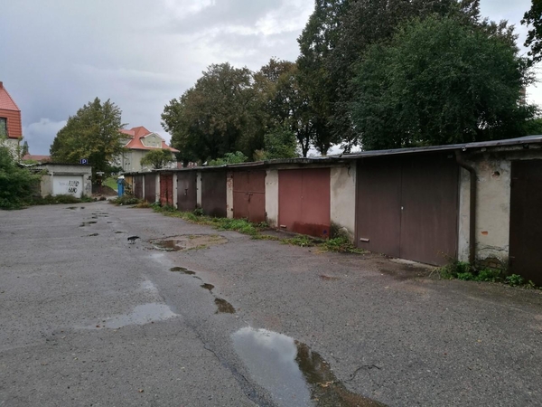 Garažai svarbiau už naują gatvę?