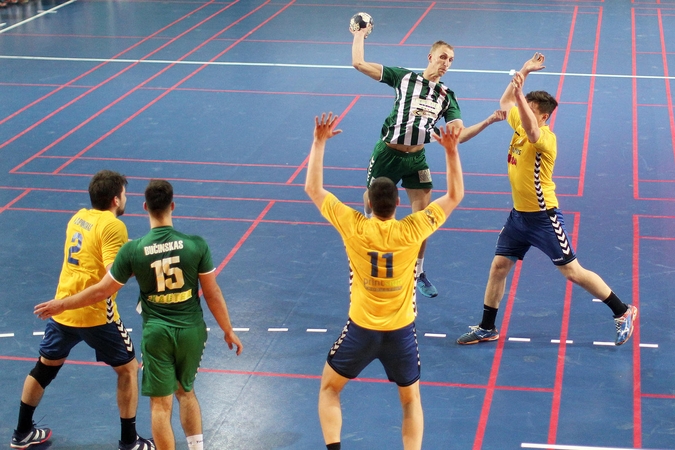 Kauno sporto halėje „Vilnius“ užkūrė pirtį „Granitui-Kariui“