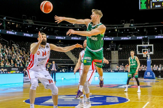 "Žalgirio" įveiktas Ž. Urbonas: sirgaliai tribūnose - lyg tikras pavasaris