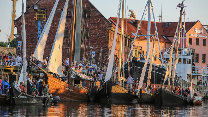 „Dangės flotilė“: senieji lietuviški vardai ir vestuvės