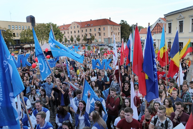 Uostamiesčio studentus suvienijo eitynės ir koncertas