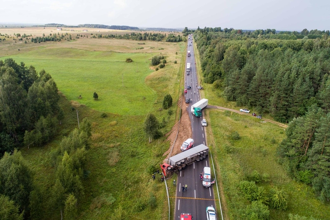Šiais metais žuvusiųjų eismo įvykiuose sumažėjo, sužeistųjų – padaugėjo