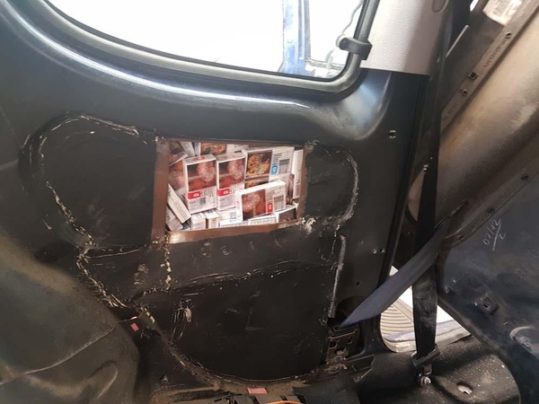 Baltarusio automobilyje – cigarečių slėptuvės