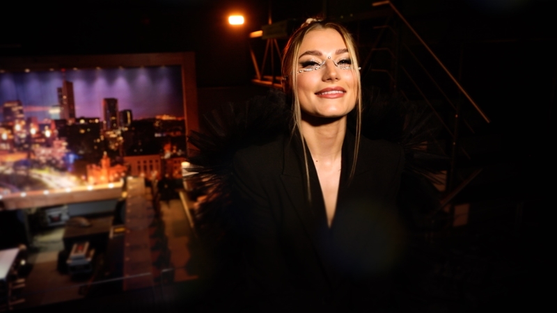 Jessica Shy – apie išskirtinius veido papuošalus ir tai, kas ją sieja su Dž. Butkute