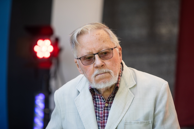 V. Landsbergis: bėgantys rusai gali tapti ginklu prieš juos priimančias šalis