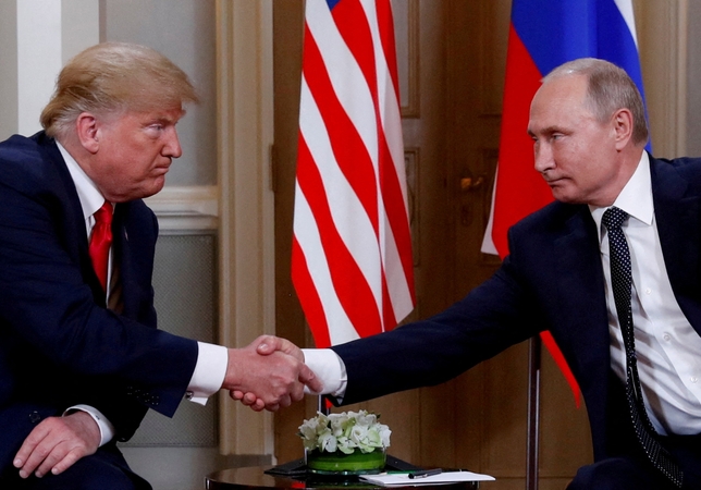Archyvinė Donaldo Trumpo (kairėje) ir Vladimiro Putino nuotr.