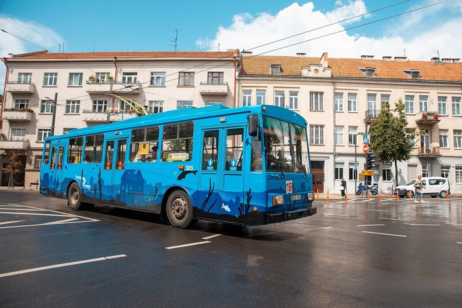 Ant senųjų troleibusų pradėjo banguoti Kauno vandens telkiniai