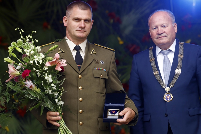 Grožio ir džiaugsmo kupinoje šventėje Raudondvaryje pagerbti Kauno rajono šviesuoliai