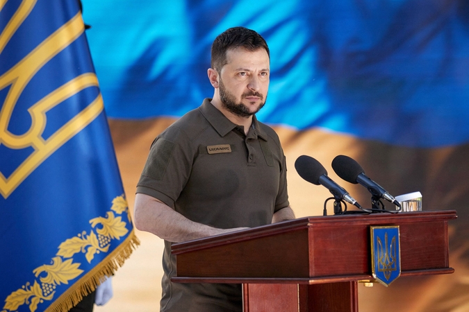V. Zelenskis: iki rudens Ukrainoje gali įstrigti iš viso 75 mln. tonų grūdų