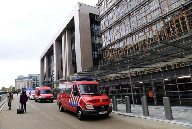 ES viršūnių susitikimo išvakarėse vėl evakuotas Briuselio pastatas