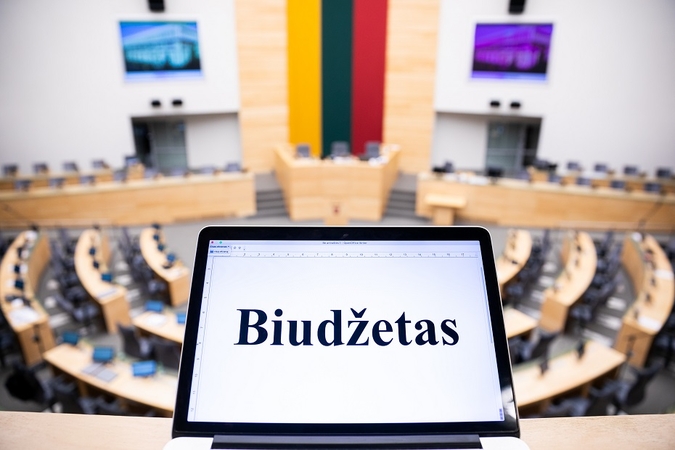 Seime baigėsi pirmasis 2024-ųjų biudžeto svarstymas: projektas atiduotas Vyriausybei