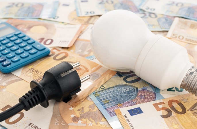 Per savaitę elektra Lietuvoje brango 32 proc., dujų kaina augo 7 proc.