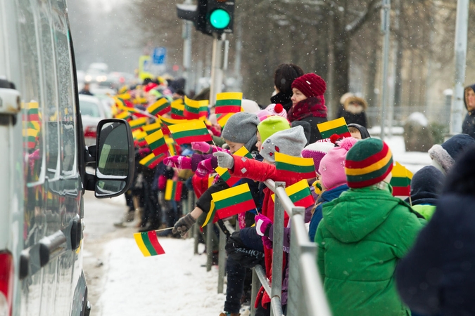 Sinoptikas prognozuoja, kokių orų tikėtis Vasario 16-ąją