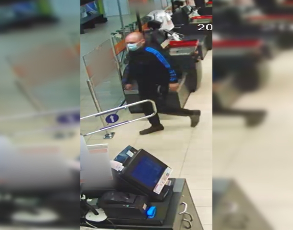 Policija pradėjo tyrimą dėl vagystės ir prašo pagalbos: gal matėte šį vyrą?