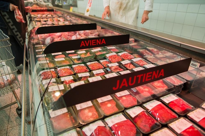 Sugriautas didžiausias mitybos mitas – raudona mėsa bei pienas yra naudingi sveikatai