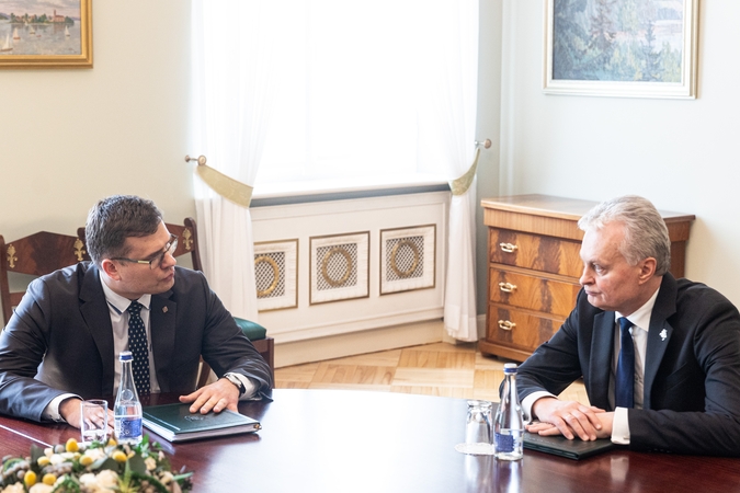 Laurynas Kasčiūnas (kairėje) ir Gitanas Nausėda