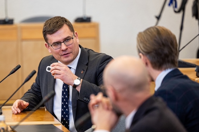 L. Kasčiūnas įvardijo pirmą darbą naujam krašto apsaugos ministrui 