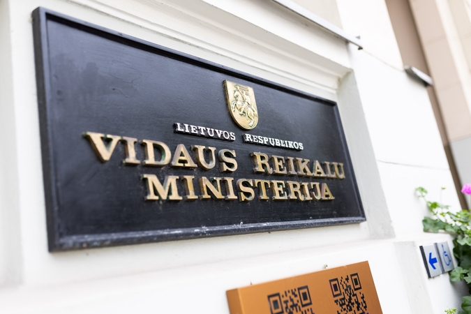 Imsis ministerijų: pranešė, kokias planuoja kurti, o kokias – jungti