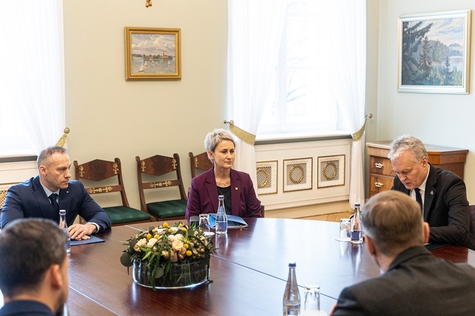 L. Pernavas: dėl galimos korupcijos krašto apsaugos sistemoje STT apklausia A. Anušauską