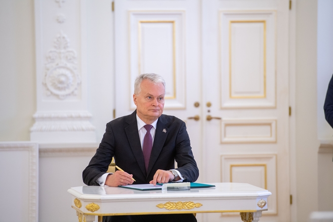 G. Nausėda priėmė septynių teisėjų priesaikas