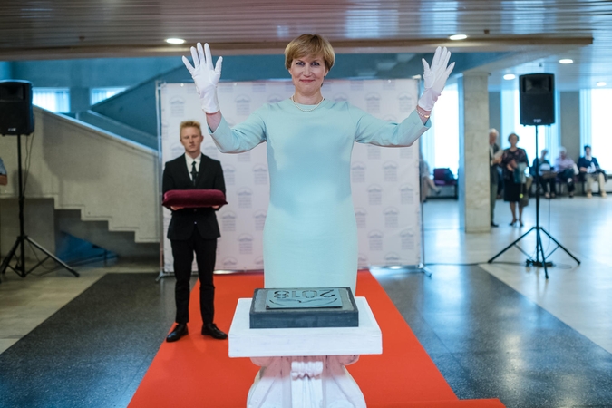 Muzikinio teatro sezoną paženklino įspaudas alėjoje
