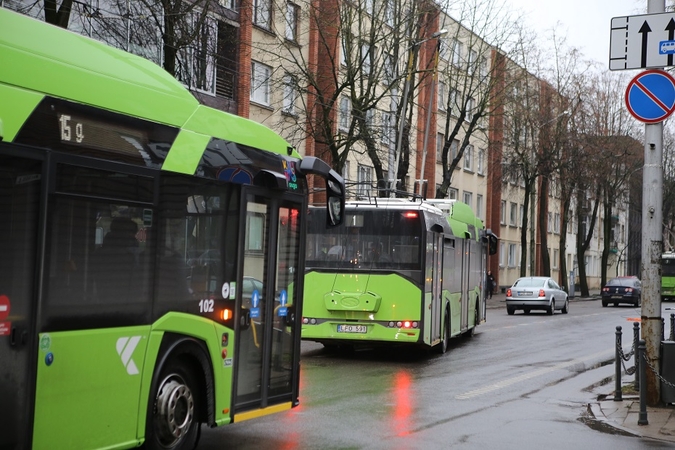 Siekiant tobulinti viešąjį transportą bus apklausta 10 tūkst. kauniečių