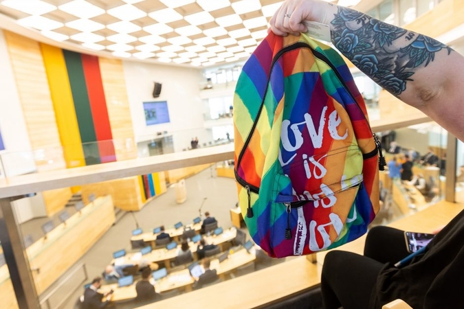 E. Dobrowolska: ministerija parengė kreipimąsi į KT dėl informacijos apie LGBT nepilnamečiams