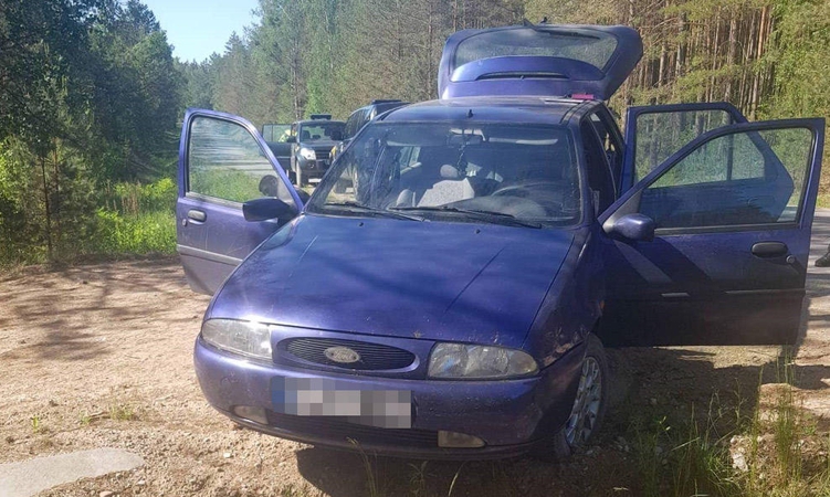 Pasieniečiai kontrabandininką Varėnos rajono keliukais vijosi 18 kilometrų