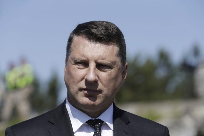 Latvijoje pritarta draudimui privačiose aukštosiose mokyklose dėstyti rusų kalbą