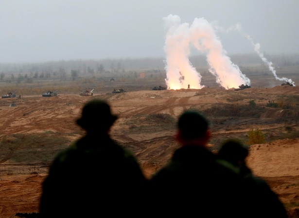 Prasideda didžiausios nuo Šaltojo karo pabaigos NATO karinės pratybos