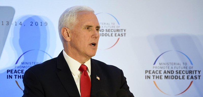 M. Pence'as: ES sąjungininkės turi trauktis iš Irano branduolinio susitarimo