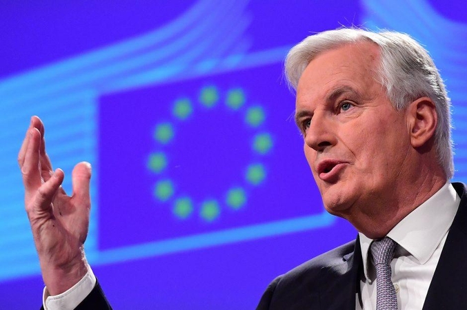 ES vyriausiasis derybininkas vis dar tikisi, kad pavyks išgelbėti „Brexit“ sutartį