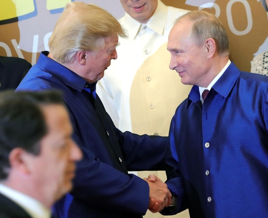 Dauguma amerikiečių mano, kad susitikimas Helsinkyje bus naudingesnis V. Putinui