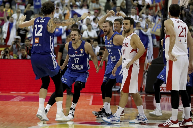 Lemiamame mače Turkiją eliminavusi Čekija tęsia istorinį žygį pasaulio čempionate