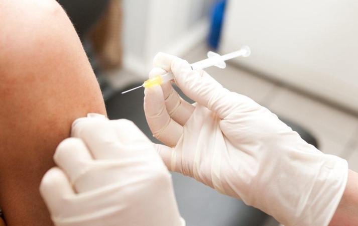 Nuo pneumokokinės infekcijos nemokamai galės skiepytis daugiau žmonių