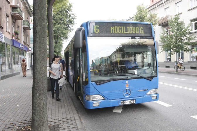 Į uostamiesčio autobusą – ir gyvūnai, ir paspirtukai