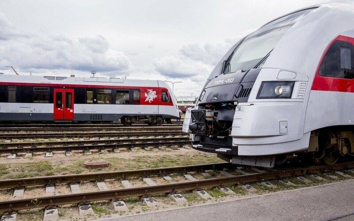 Į Vilnių toliau plūsta iš užsienio grįžę lietuviai: šįkart – specialiuoju traukiniu