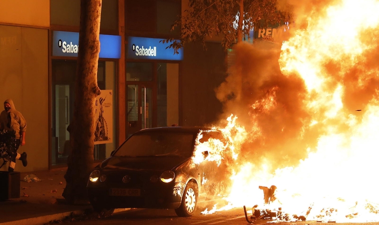Ispanijoje – trečioji Katalonijos protestų diena