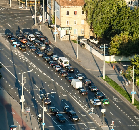 1000 eurų išmoka perkant automobilį: įvardijo, kodėl dyzeliams kompensacijų nebus