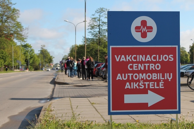Uostamiestyje į vakcinacijos centrus neketinama vilioti loterijomis