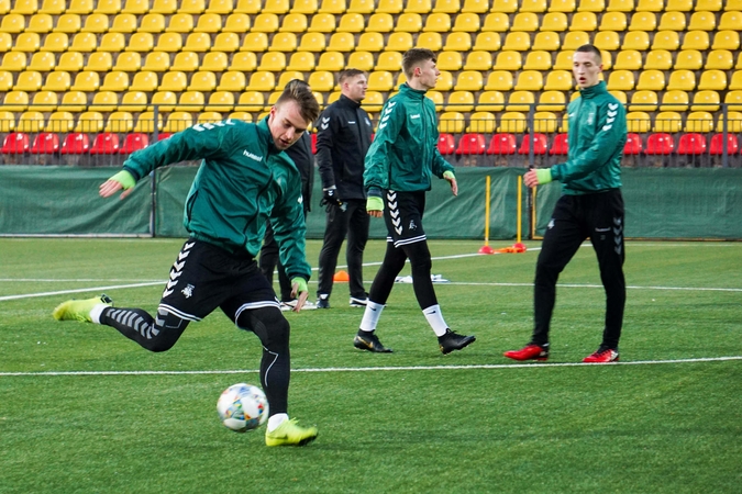 Lietuvos jaunimo futbolo rinktinė rengiasi pirmiesiems iššūkiams