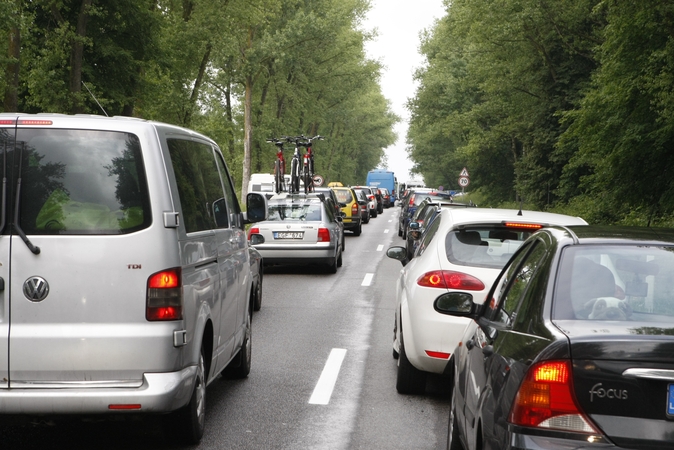 Vairuotojų laukia permainos: Palangoje brangs automobilių statymas