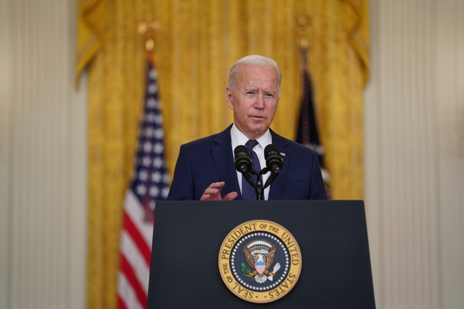 J. Bidenas pažadėjo – sprogdinimų Kabule organizatoriai bus surasti