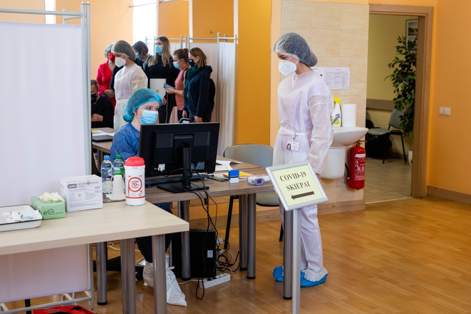 Seimas ketina supaprastinti sutikimo skiepytis tvarką: būtų mažiau popierinių formų